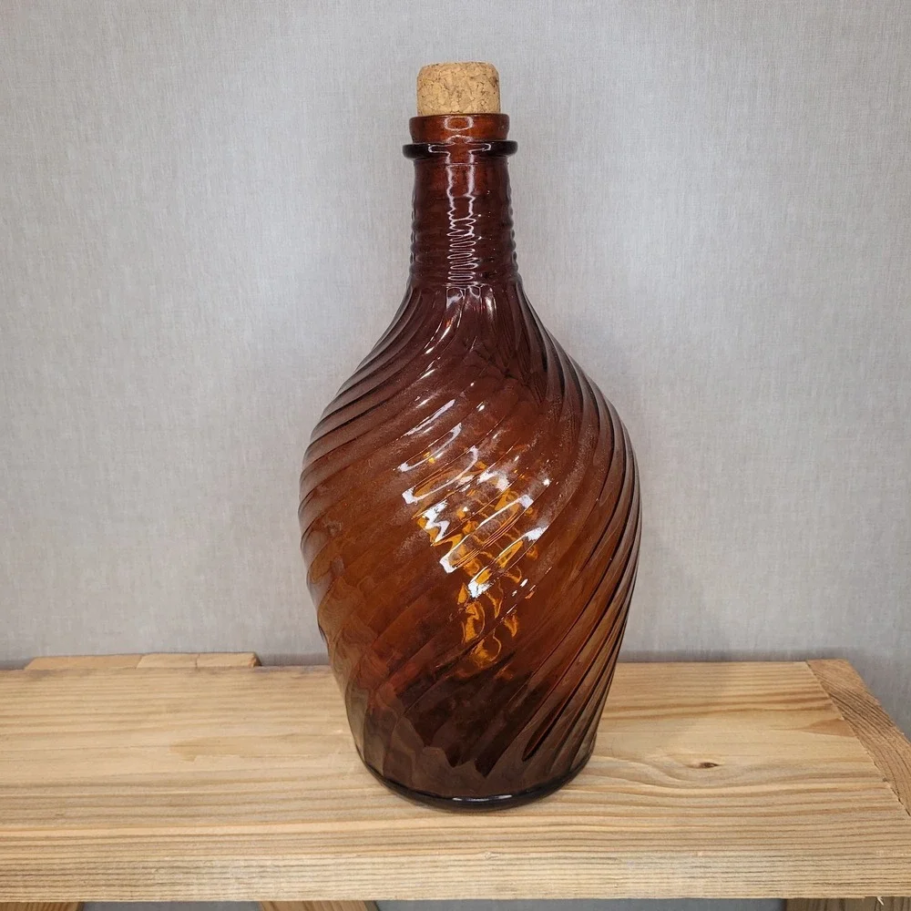 Vintage Owens-Illinois Amber Glass Swirl Decanter – 1940s/50s Apothecary Bottle
